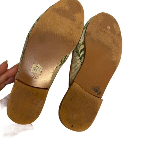 The Larkspur Collection Needle Point Monkey Leather Flats Smoking Slippers XS - Picture 3 of 7